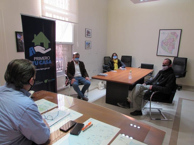 AGMER se reunió con las autoridades del IAPV