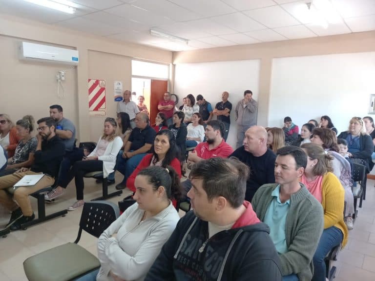 26 familias docentes de Chajarí escrituraron su vivienda