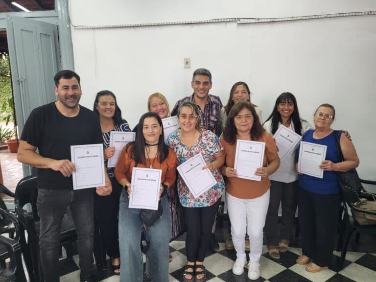 Nogoyá: se entregaron las escrituras del barrio 20 viviendas de AGMER