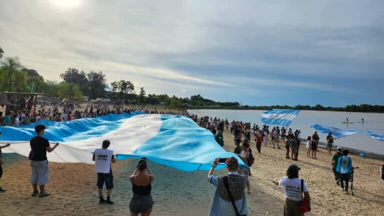 La travesía náutica “Salvemos el Paraná y sus Humedales” llegó a Paraná