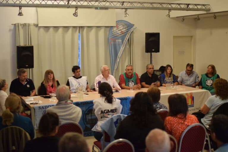 Jueves 23: marcha provincial y PARO de AGMER