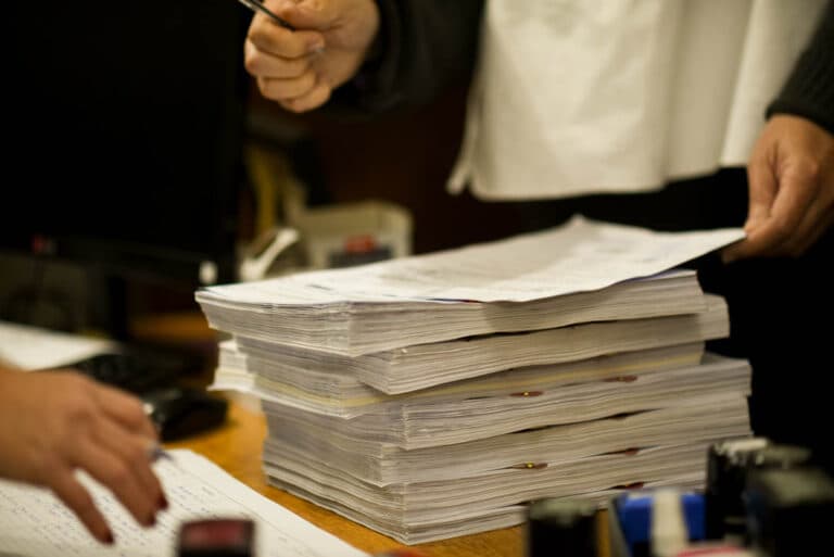 La Multisectorial en defensa del sistema Previsional entregó hoy más de cincuenta mil firmas en rechazo a la reforma