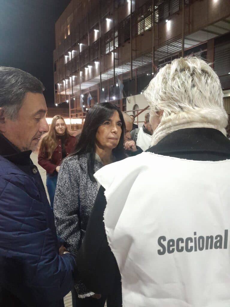AGMER Uruguay entregó un petitorio a la vicegobernadora: aumento salarial, no a la reforma jubilatoria y soluciones concretas para escuelas