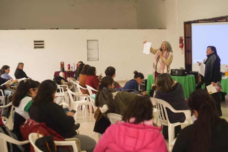 Formación de delegadas y delegados en Federal